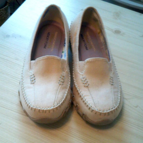 Sketchers Slip on with Memory Foam, size 6.5M - Picture 1 of 4